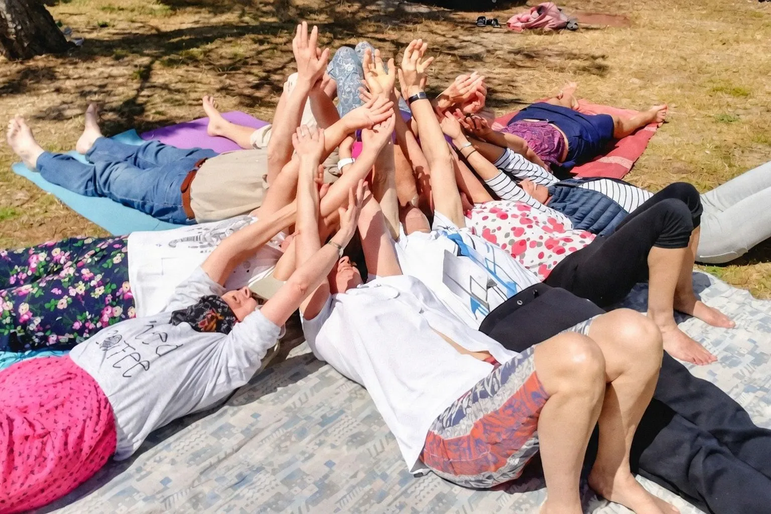 Yoga du rire à La Plaine-sur-Mer : une méthode inédite pour réguler son stress